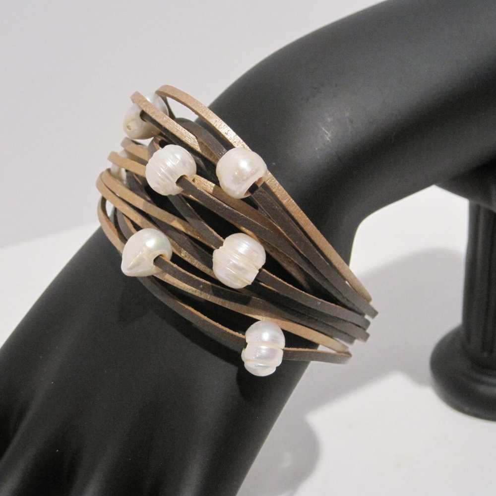 Multi Layer Bracelet Faux Pearls Leather Strands Wrap Bangle Magnetic Closure
